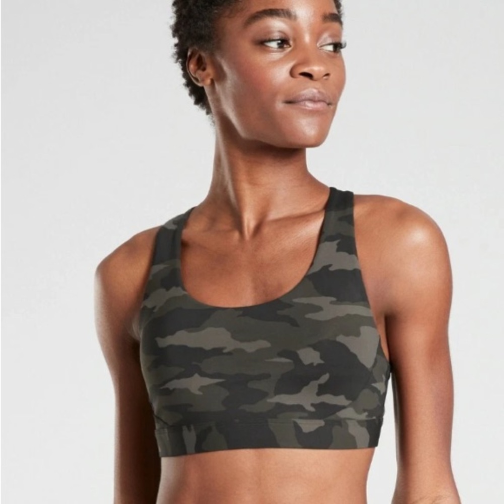 Athleta‎ Ultimate Sports Bra Olive Camo SZ 1X D-DD Racerback Gym Lounge Workout